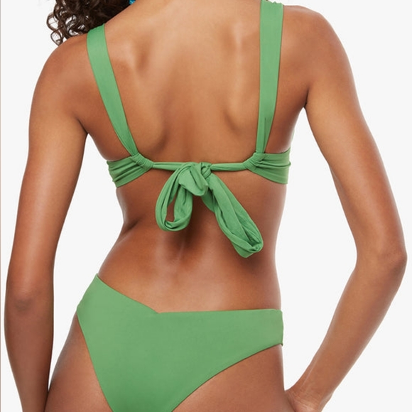 WeWoreWhat Ruched Claudia Delilah Bikini Set - Picture 4 of 6